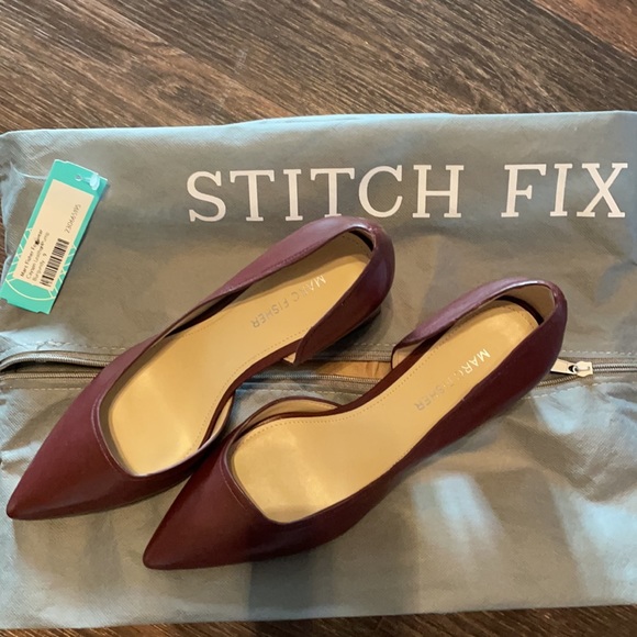 New with Tags Burgundy Marc Fisher Heels - Picture 3 of 5